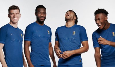 Nuova maglie Napoli e Chelsea prezzo 2019 2020